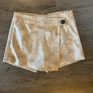 Snake skin skort